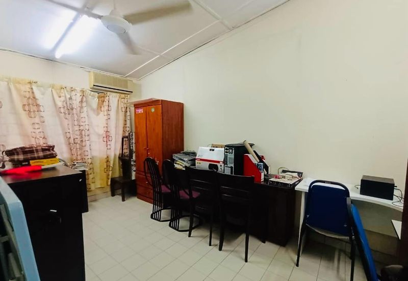 Taman Kepong (Kepong Garden)