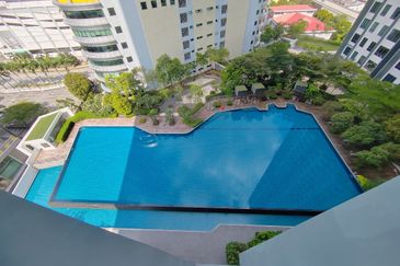 East Parc @ Menjalara