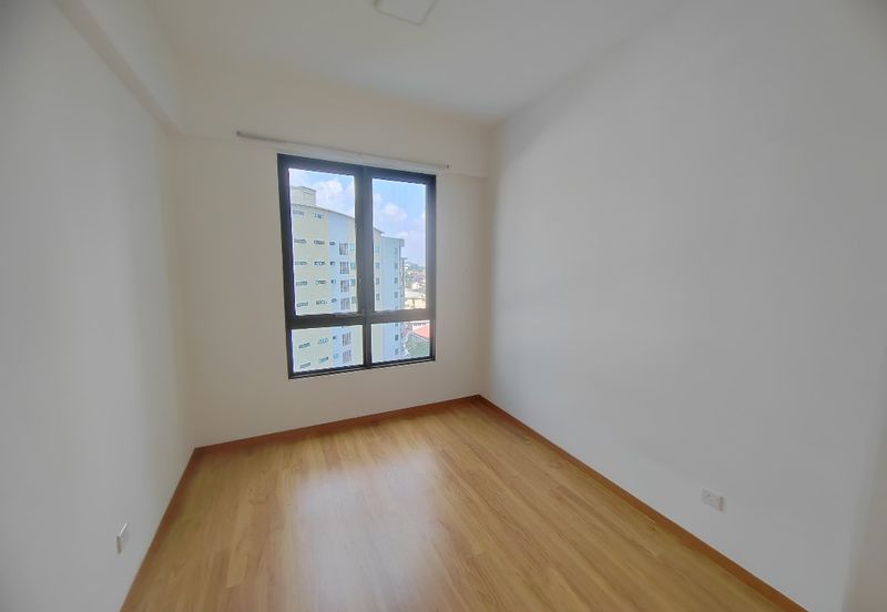 East Parc @ Menjalara