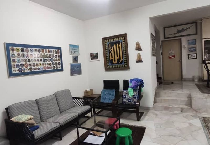 Bandar Menjalara (Desa Seri Mahkota)