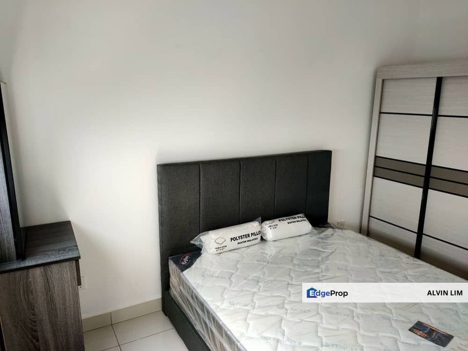 Below Market Price ,good for own stay or ivestment up to roi 5.5%, edusentral condo fully furnished  , Selangor, Setia Alam/Alam Nusantara