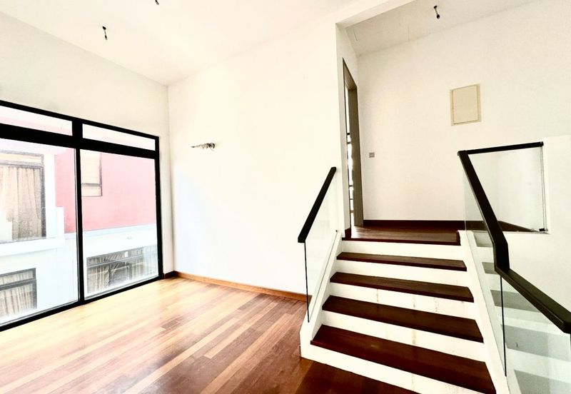 The Canal Garden South, Horizon Hills