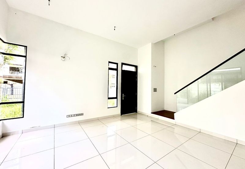 The Canal Garden South, Horizon Hills