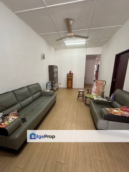 Freehold 3 Room Single Storey @ Jalan Hulubalang Taman Ungku Tun Aminah For Sale , Johor, Skudai