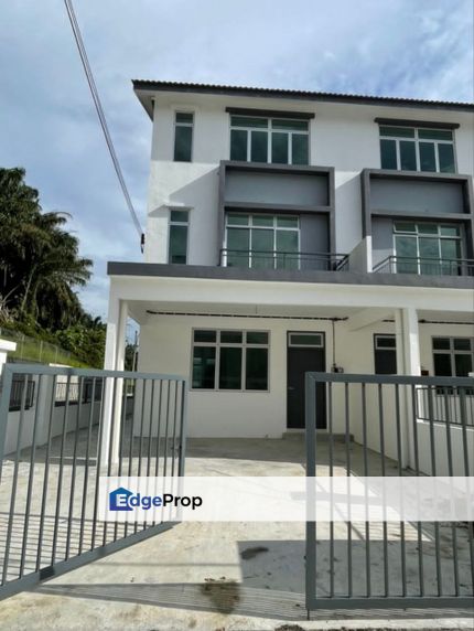 Freehold 2.5 Storey Terrace End Lot House @ Taman Pulai Mutiara for Sale , Johor, Kangkar Pulai