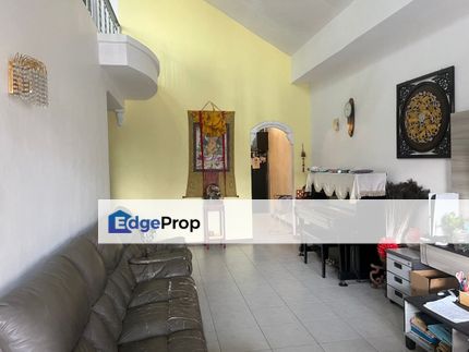 Good Condition Freehold Renovated 1.5 Storey House @ Bukit Impian Skudai For Sale , Johor, Skudai