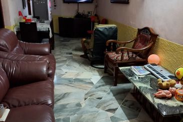 Jalan Taman Kinrara 1/15