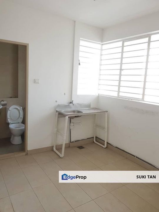 Villa Crystal Condominium , Below market price , with 2 car parks, Kuala Lumpur, Segambut