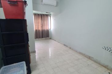 Taman Kinrara Seksyen 1