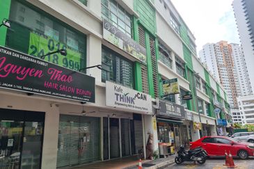 Parklane OUG Service Apartment