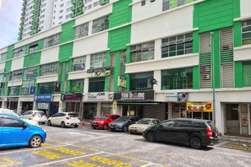 Parklane OUG Service Apartment