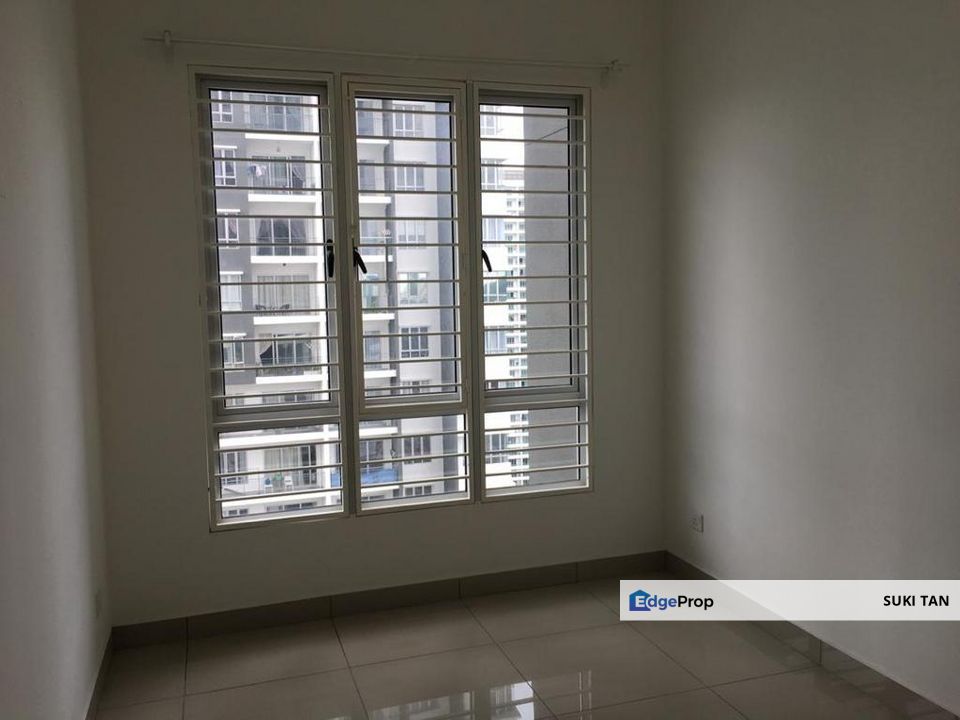 Villa Crystal Condominium , 2 carparks , Pool view , Kuala Lumpur, Segambut