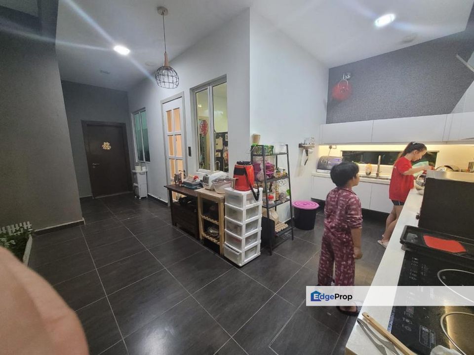 One Sierra Semi D house , Fully renovated, Selangor, Selayang