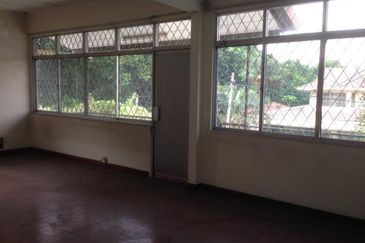 TAMAN OUG SEMI D ( SPACIOUS LAND)