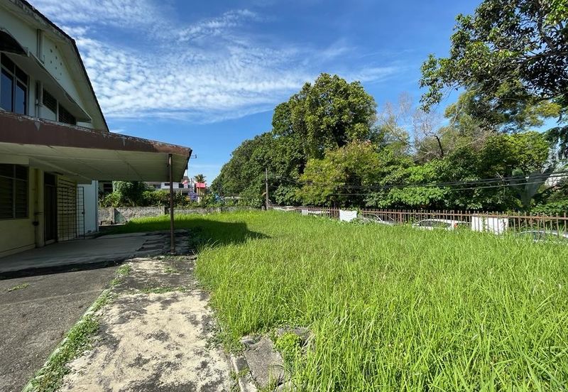 TAMAN OUG SEMI D ( SPACIOUS LAND)