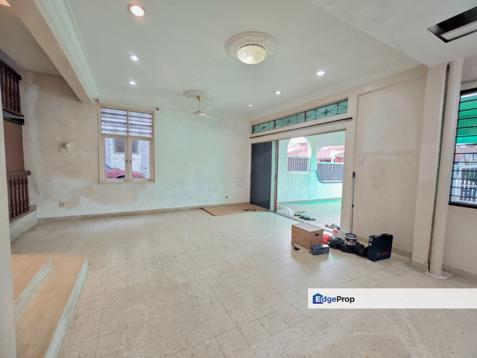 Taman sinar Suria Three Storey House ,Free Hold, Kuala Lumpur, Kepong