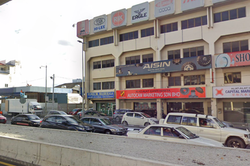 Jalan Ipoh $.5 Storey Shop For Sale , Facing Main Road