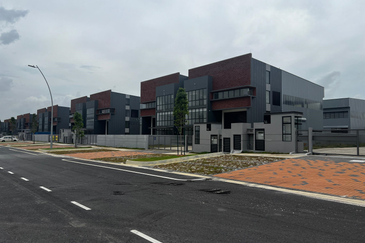 Elmina Business Park