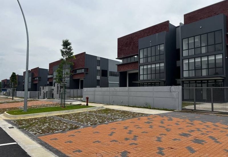 Elmina Business Park