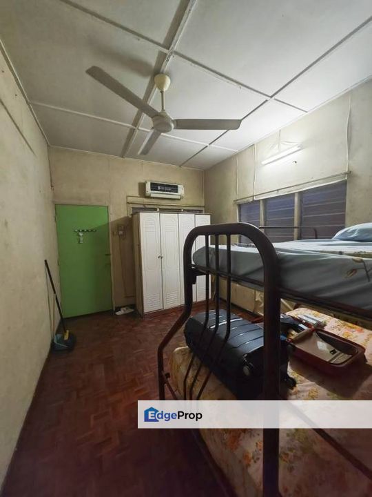 Taman Kepong Double Storey House 995, Kuala Lumpur, Kepong