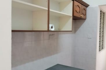 Plaza Sinar Apartment