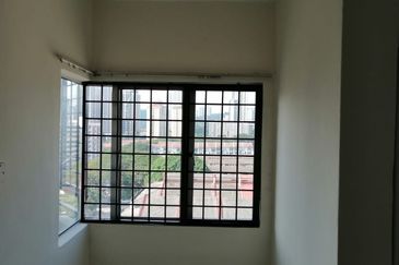 Plaza Sinar Apartment
