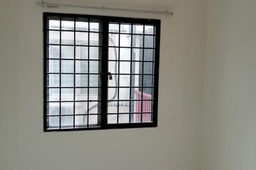 Plaza Sinar Apartment