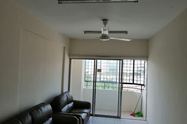 Plaza Sinar Apartment