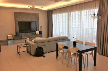 Zefer Hill Residence