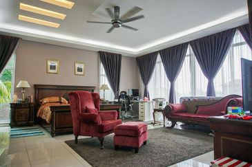 Bandar Tun Hussein Onn