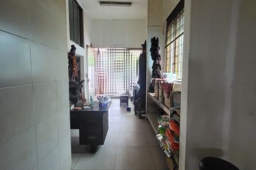 TAMAN UNITED 2STRY BUNGALOW FOR SALE