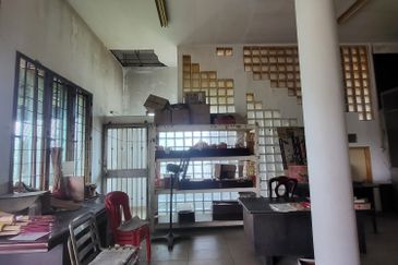 TAMAN UNITED 2STRY BUNGALOW FOR SALE