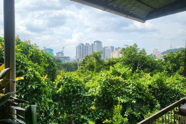 TAMAN UNITED 2STRY BUNGALOW FOR SALE