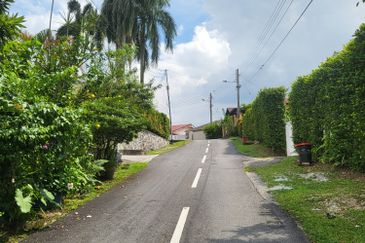 TAMAN UNITED 2STRY BUNGALOW FOR SALE