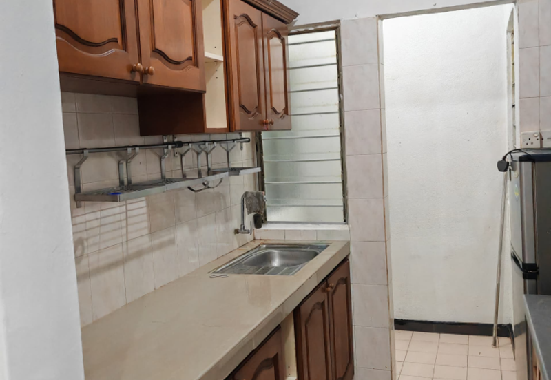 Plaza Sinar Apartment