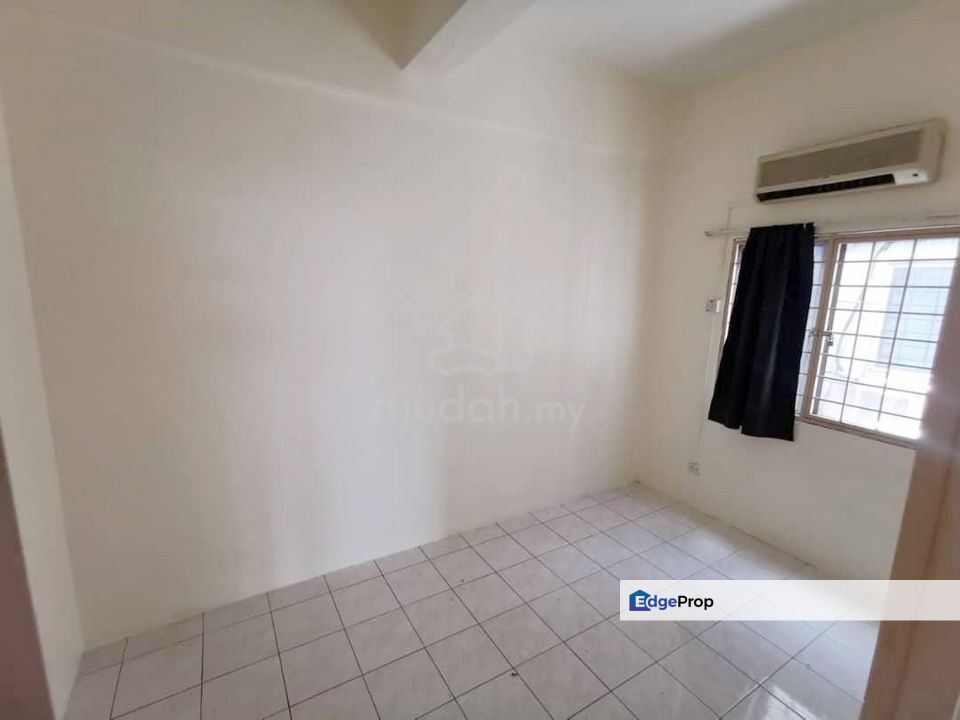 Plaza Sinar Apartment For Sale , Corner unit, Kuala Lumpur, Segambut