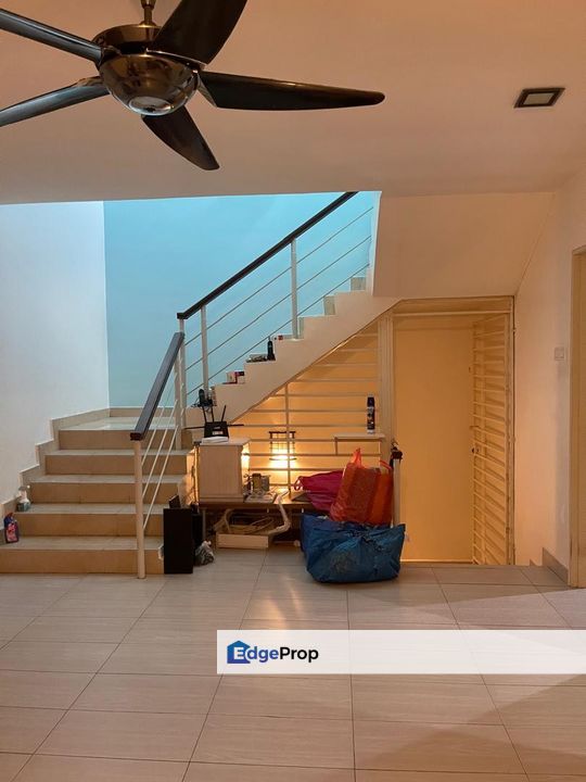 Laman Rimbunan Three Storey House For Sale , Move in condition, Kuala Lumpur, Kepong