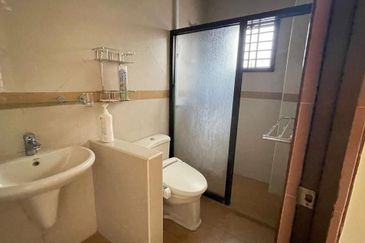 Taman OUG 2 Storey Semi D For Sale 