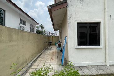 Taman OUG 2 Storey Semi D For Sale 