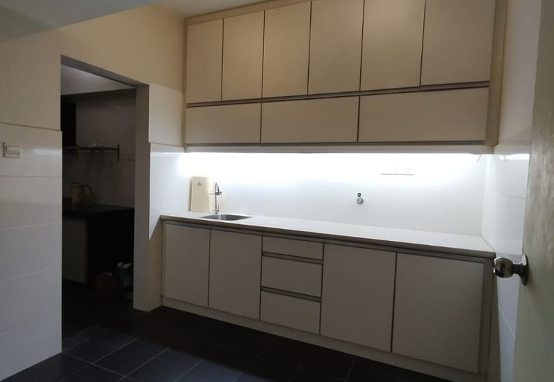 Anjung Hijau (Greenfield Apartment)