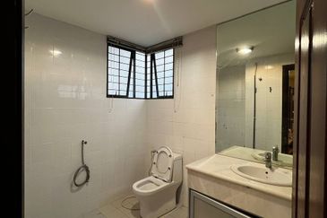 Desa ParkCity (Nadia Parkfront Condominium)