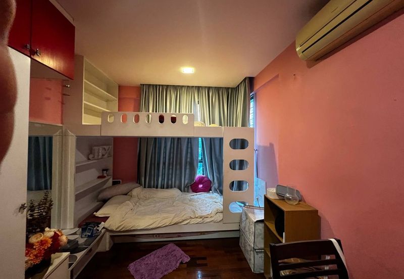 Desa ParkCity (Nadia Parkfront Condominium)