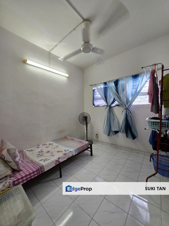 USJ 11  (1.5 STOREY HALF LANDED HOUSE FOR SALE) END LOT, Selangor, Subang Jaya