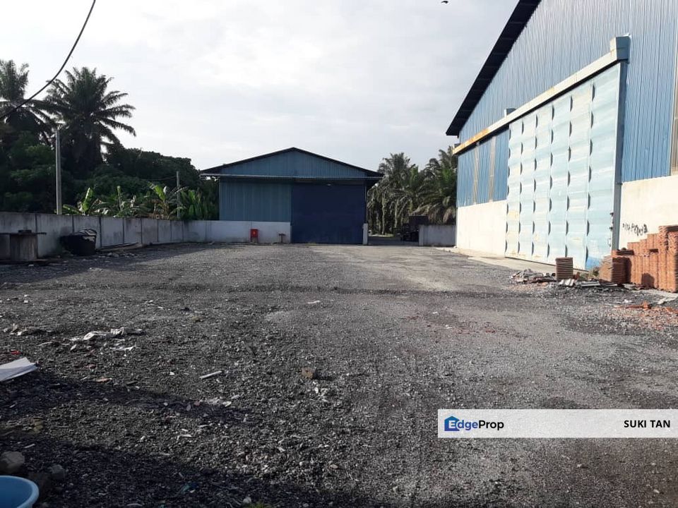 Jalan Klang Banting , Jenjarom 4 acres land with 2 blocks factory for sale, Selangor, Banting