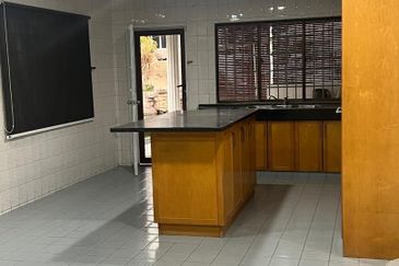 Jalan Sepadu, Taman United