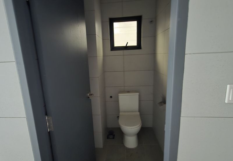 Nue Suites , off jalan ampang shop for sale