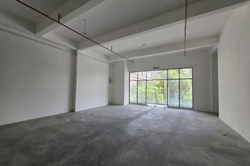 Nue Suites , off jalan ampang shop for sale