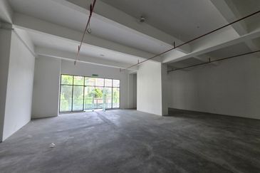 Nue Suites , off jalan ampang shop for sale