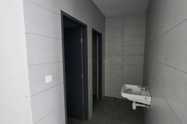 Nue Suites , off jalan ampang shop for sale