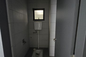 Nue Suites , off jalan ampang shop for sale